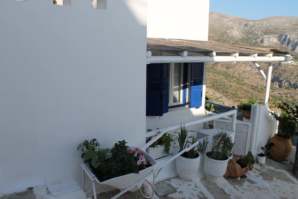 Plori Studios And Apartments Aegiali Exterior foto